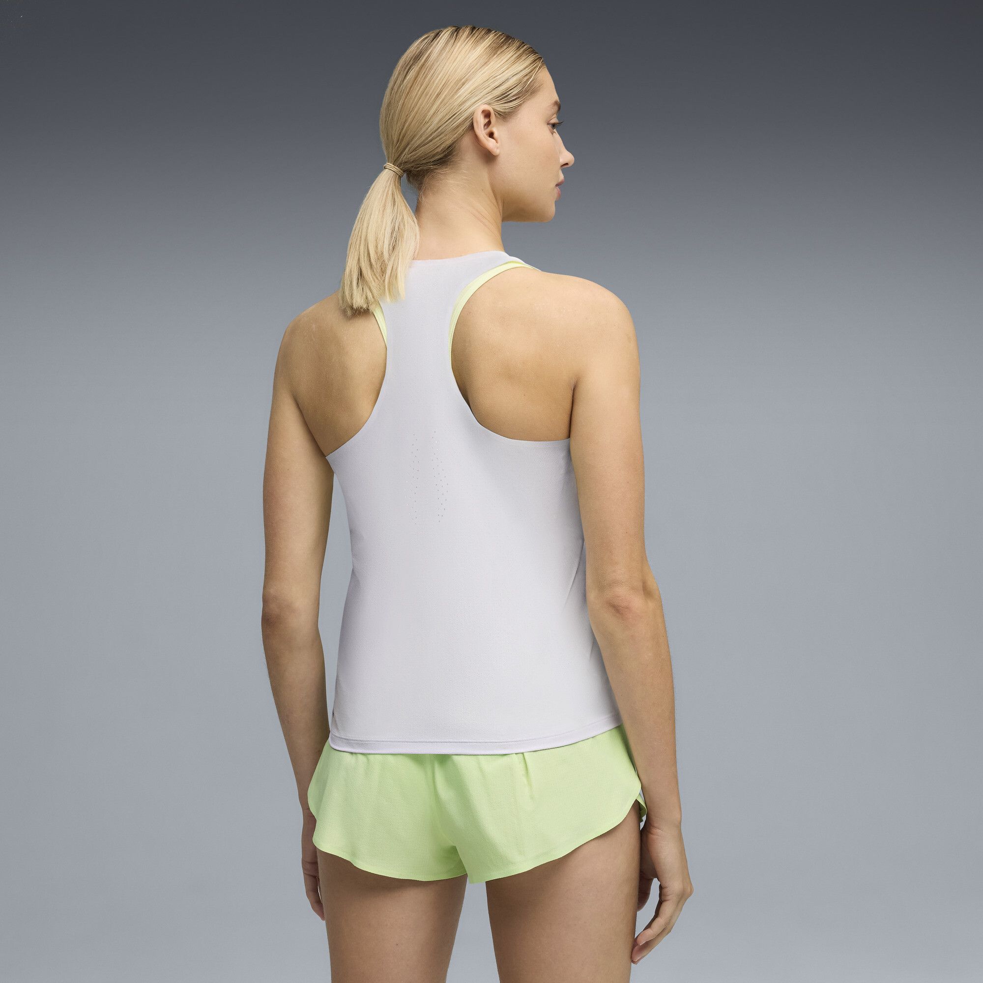 Camiseta de running sin mangas Lightspeed ULTRAWEAVE Graphic para mujer, Ropa, Gris, S - PUMA - Modalova