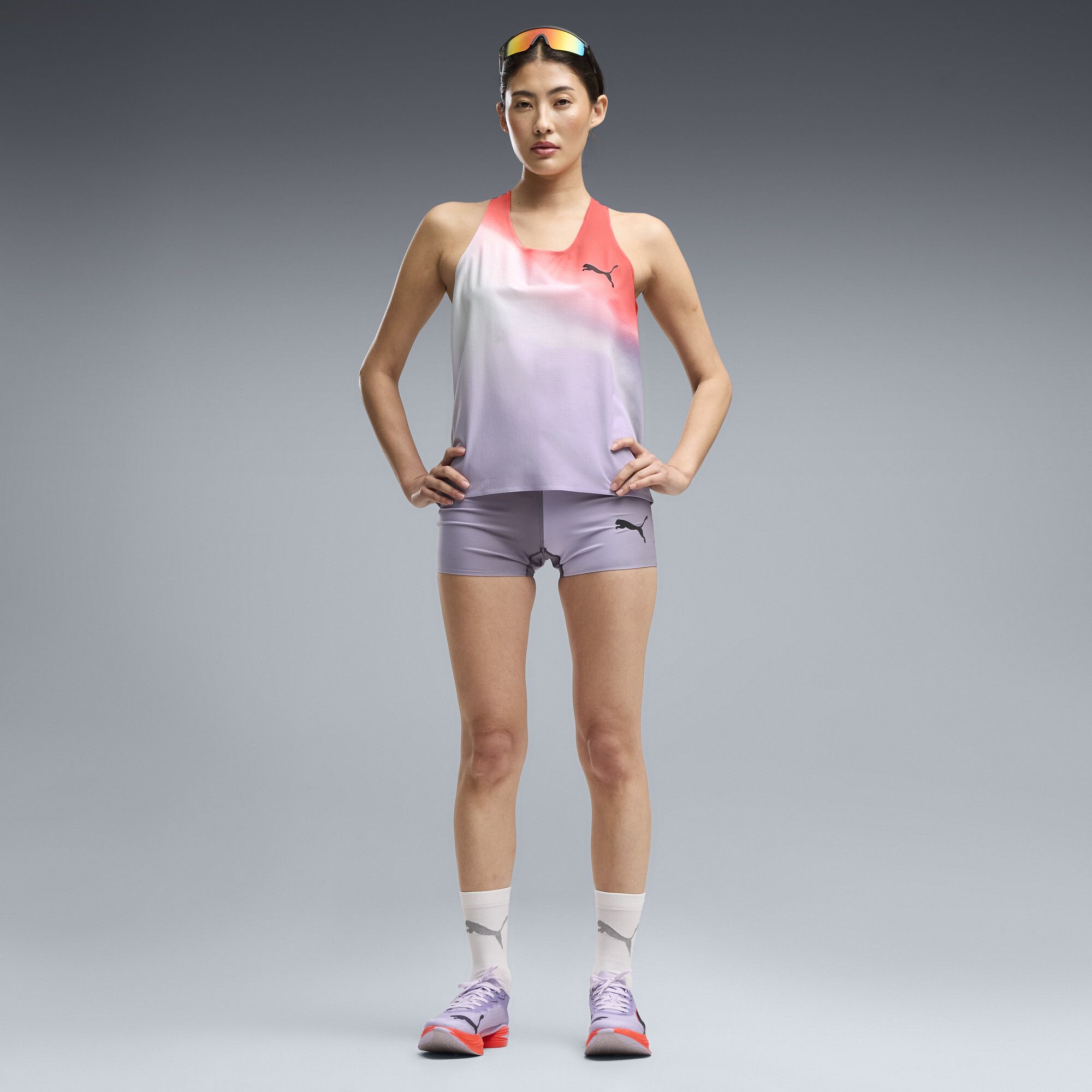 Camiseta de running sin mangas Lightspeed ULTRAWEAVE Graphic para mujer, Ropa, Gris, S - PUMA - Modalova