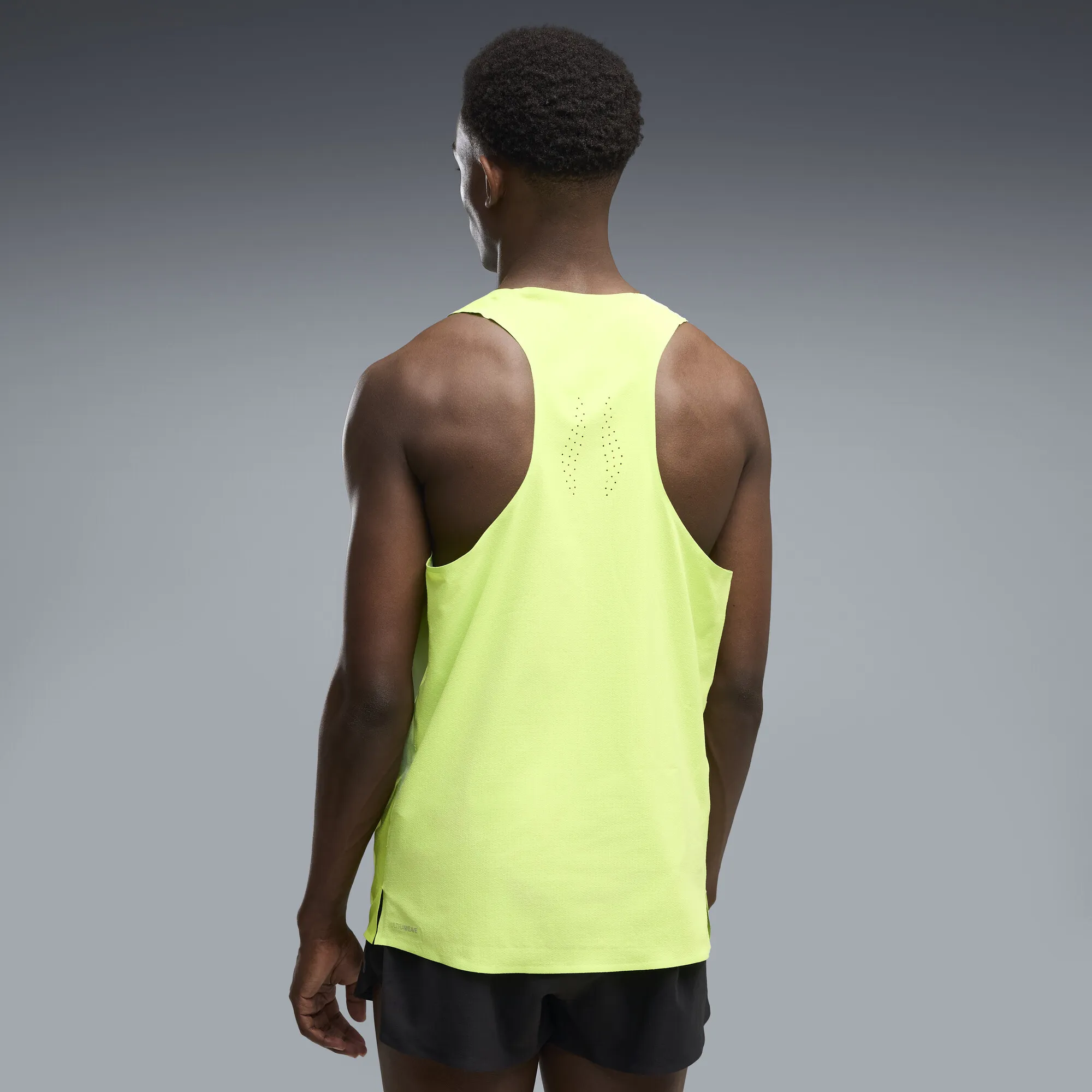Lightspeed ULTRAWEAVE Graphic Running Singlet Men in Green | Size Medium - PUMA - Modalova