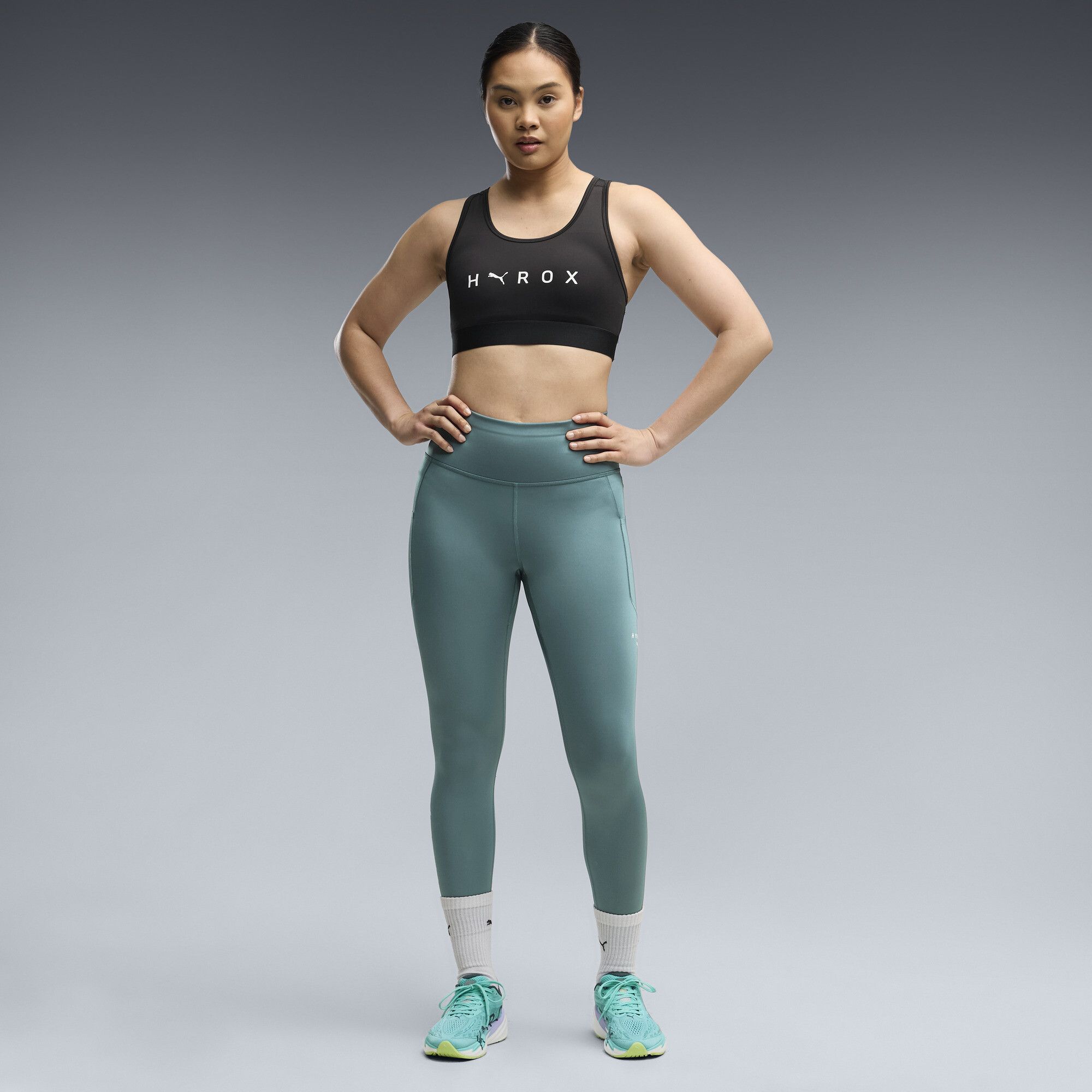 X HYROX Mid Sports Bra Women in | Size Large - PUMA - Modalova