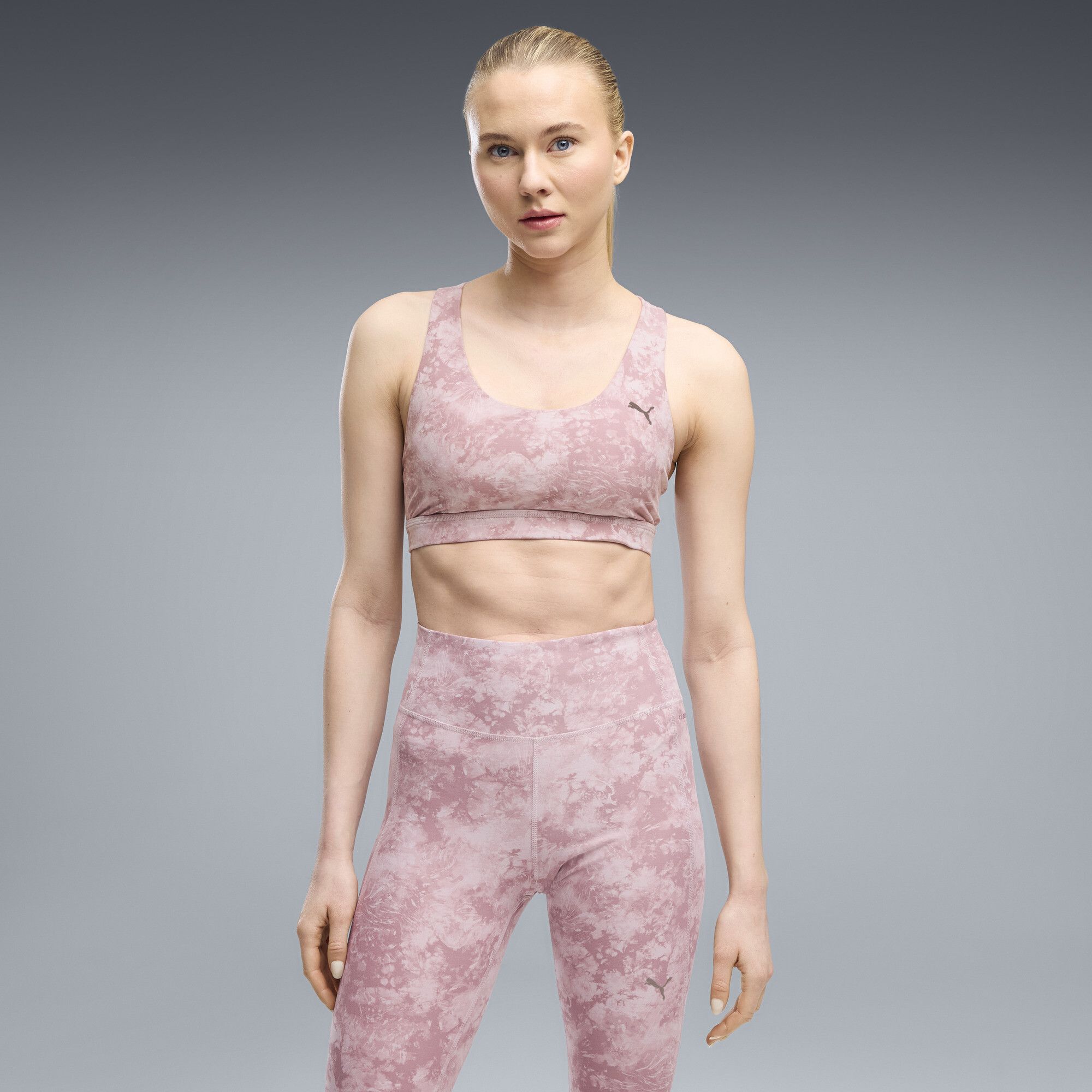 CLOUDSPUN Printed Sports Bra Women in Pink | Size Large - PUMA - Modalova