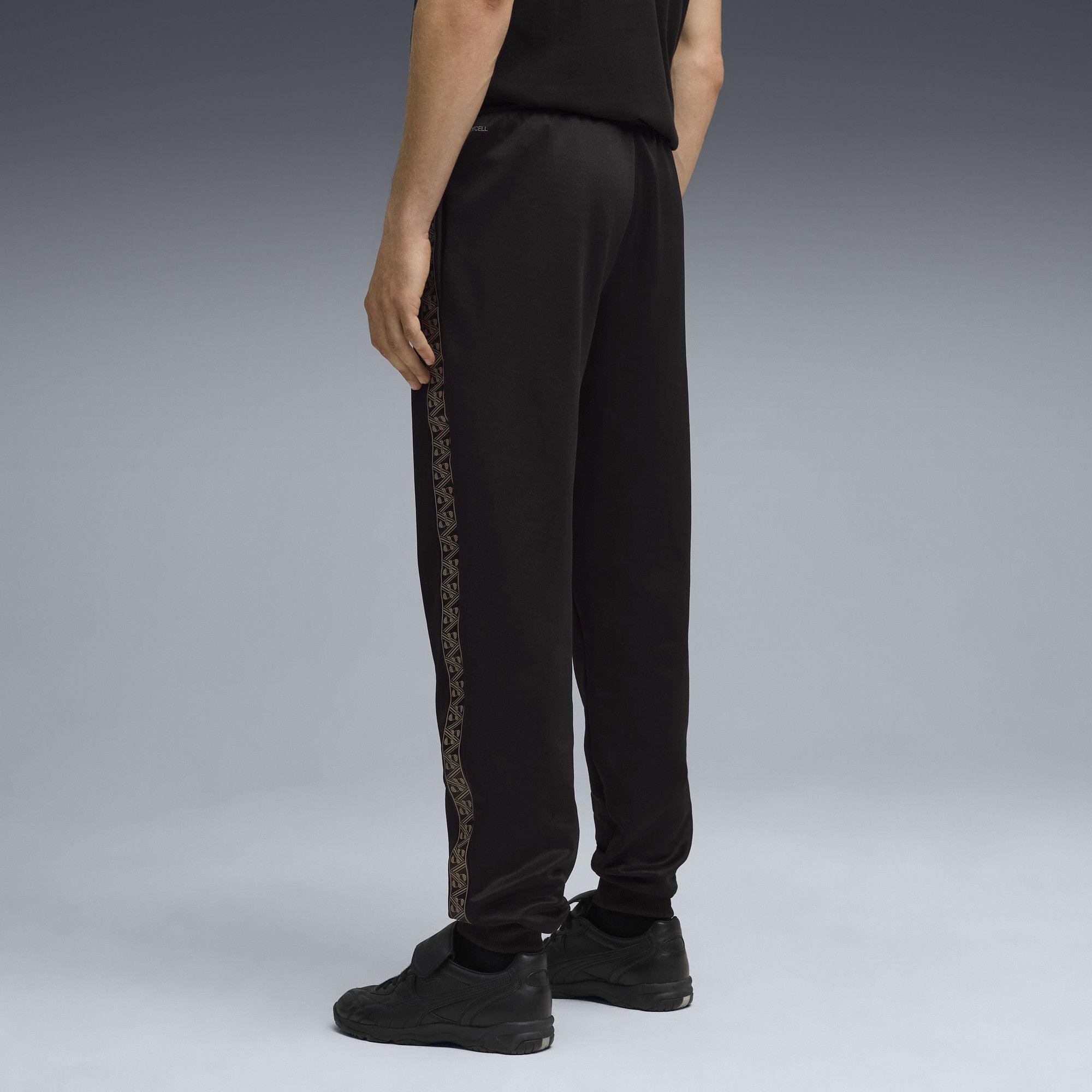 KING Anthem Football Pants Men in | Size Large - PUMA - Modalova
