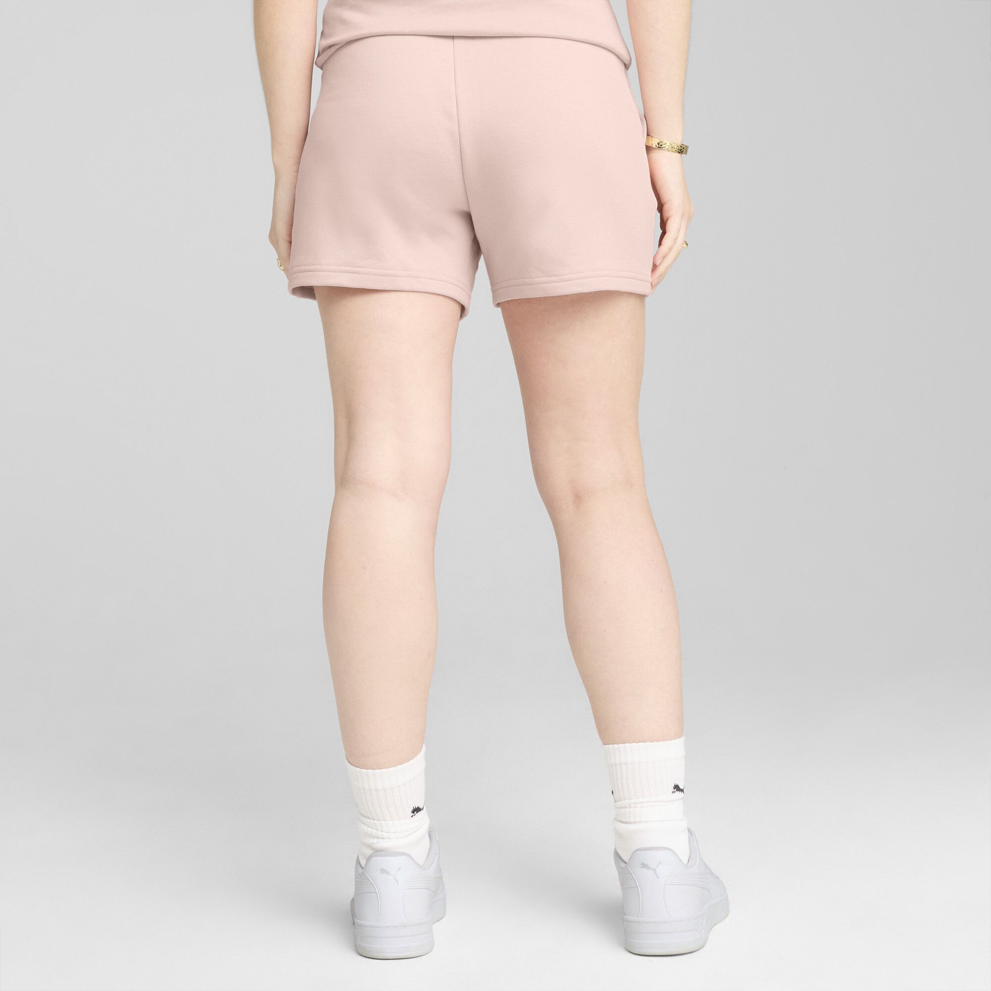 Pantalones cortos de cintura alta ESS Small No. 1 Logo 5'' para mujer, Ropa, Rosa, L - PUMA - Modalova