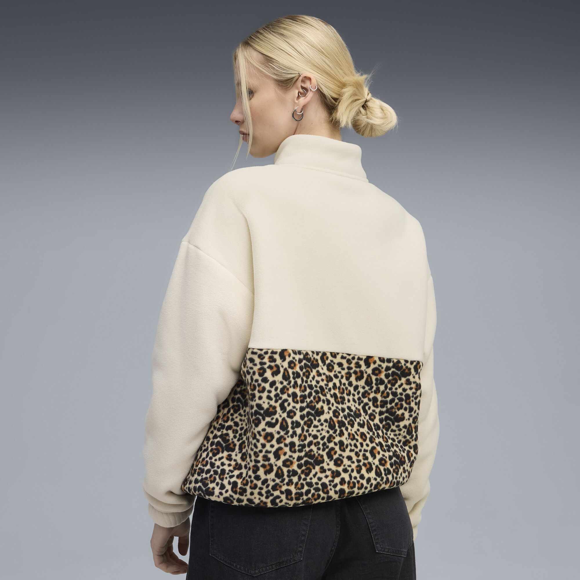 Essentials Relaxed Crew Sweatshirt mit Animal-Print Damen, Accessoires, , XXS - PUMA - Modalova