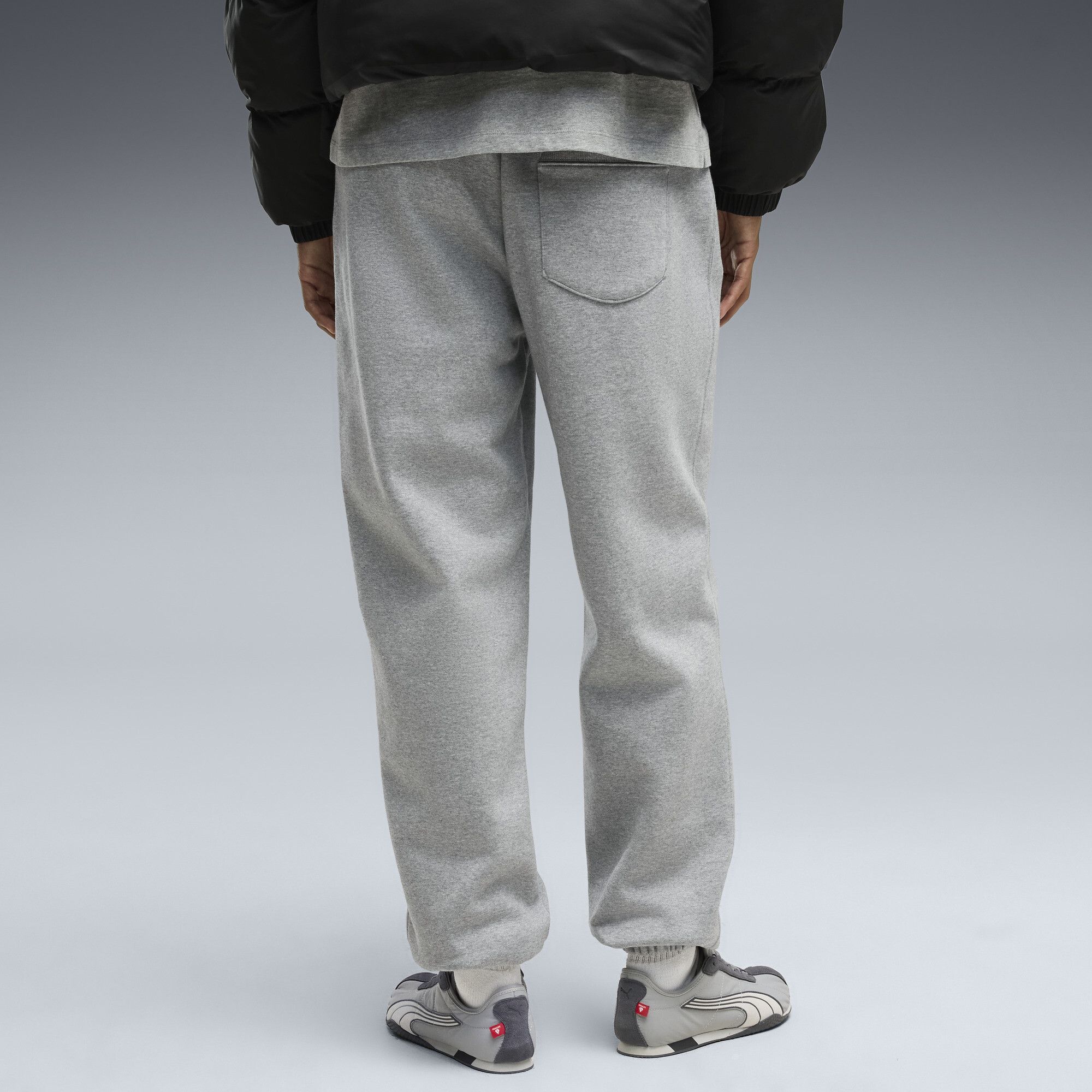 Select Essentials Sweatpants Relaxed Men in Gray | Size Large - PUMA - Modalova