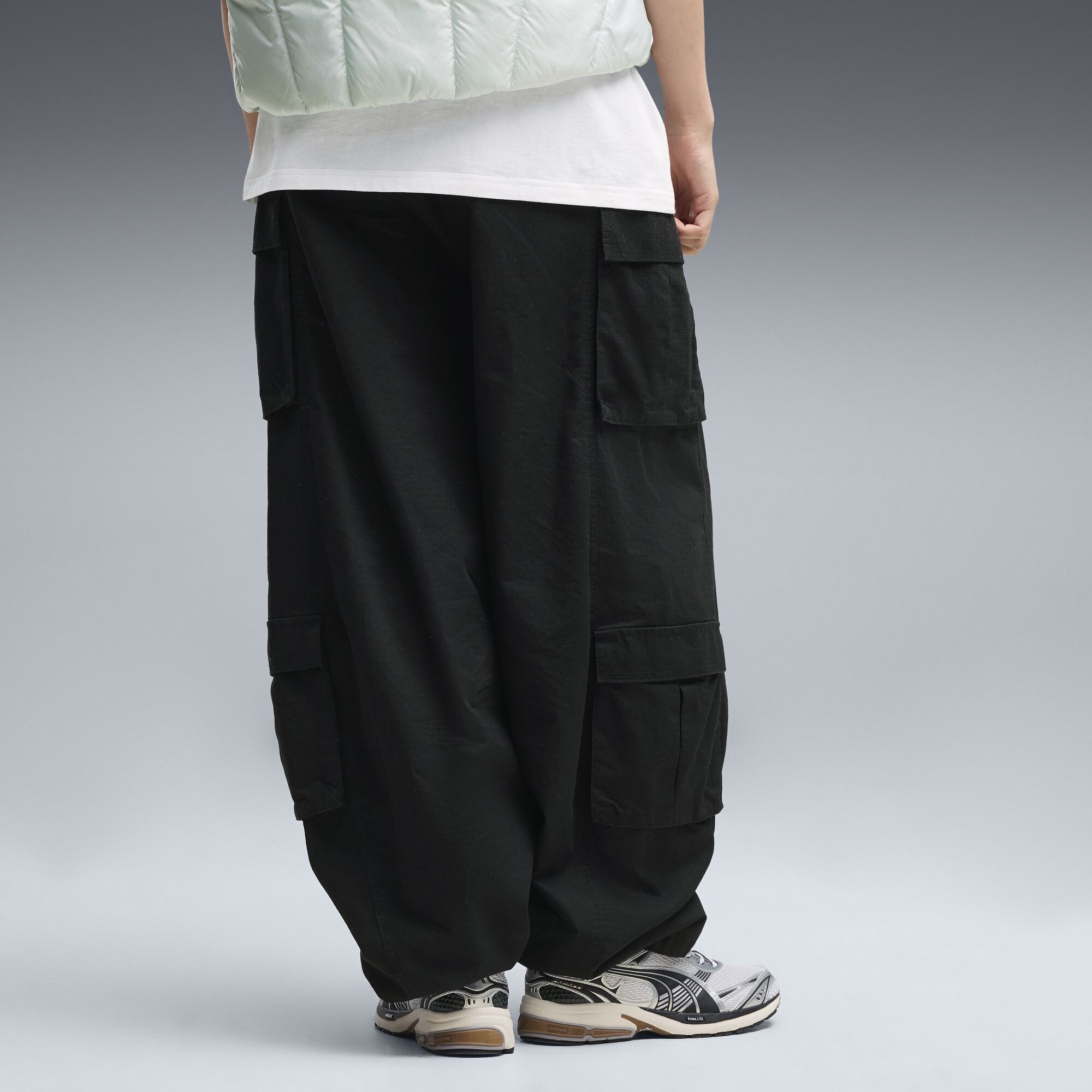 Pantalones cargo Essentials de corte holgado para mujer, Ropa, Negro, S - PUMA - Modalova