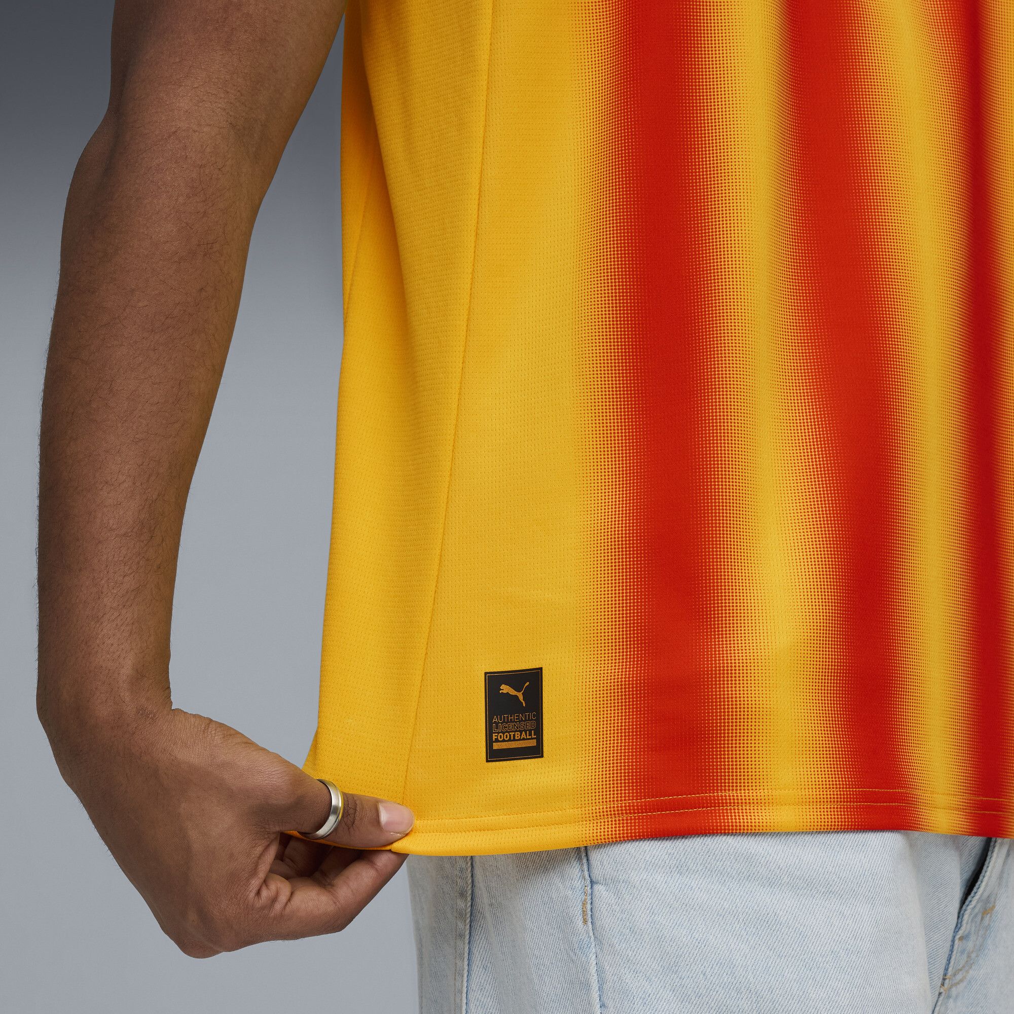 Maglia gara Third Valencia CF 25/26 da uomo, Accessori, Giallo, XL - PUMA - Modalova
