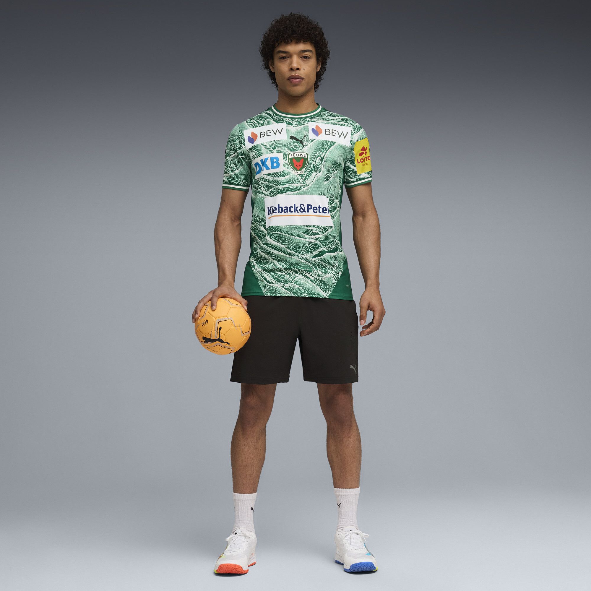 Maglia gara Home Füchse Berlin 25/26 da uomo, Accessori, Verde, S - PUMA - Modalova