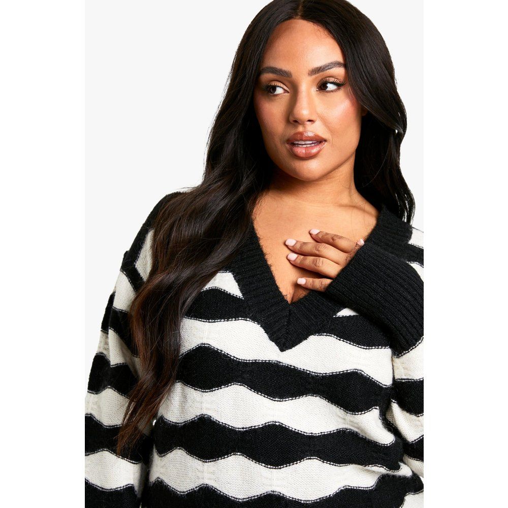 Maglione oversize in maglia con scollo a V e righe chevron - boohoo - Modalova