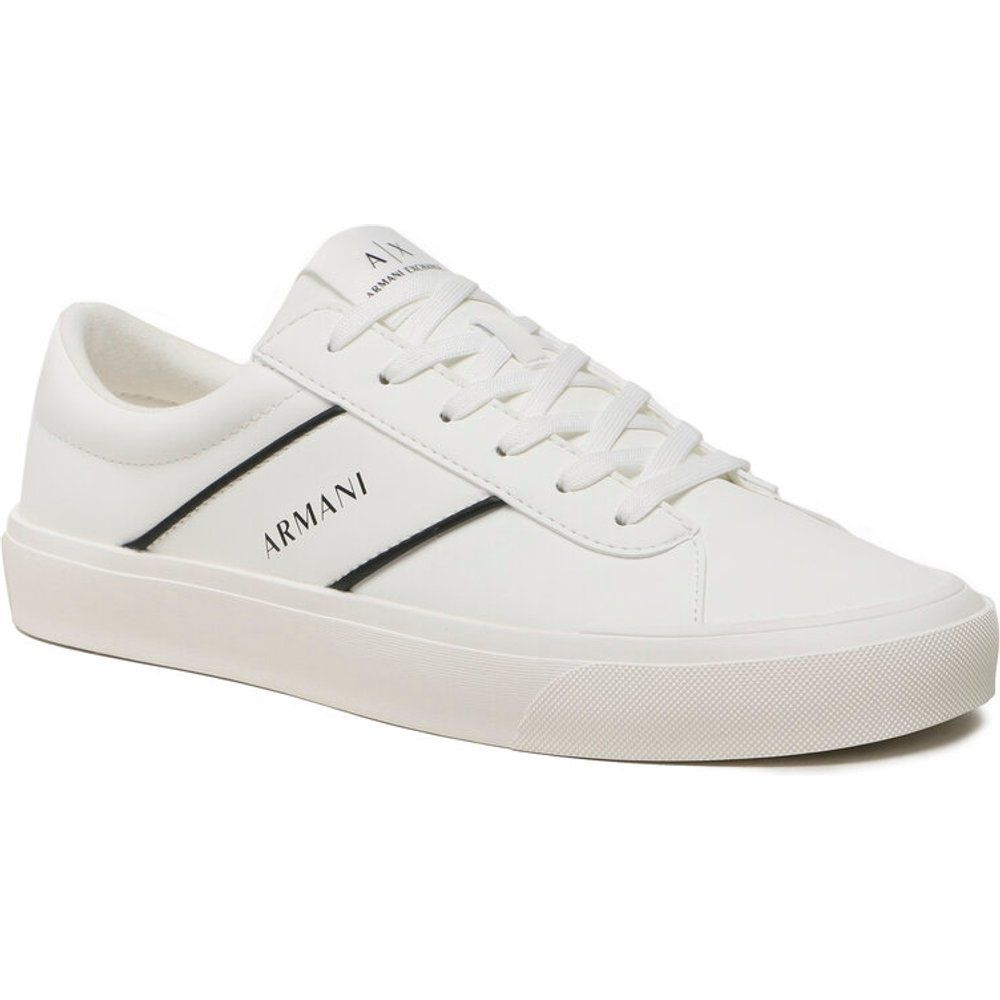 Sneakers - XUX165 XV758 K488 Off White/Black - Armani Exchange - Modalova