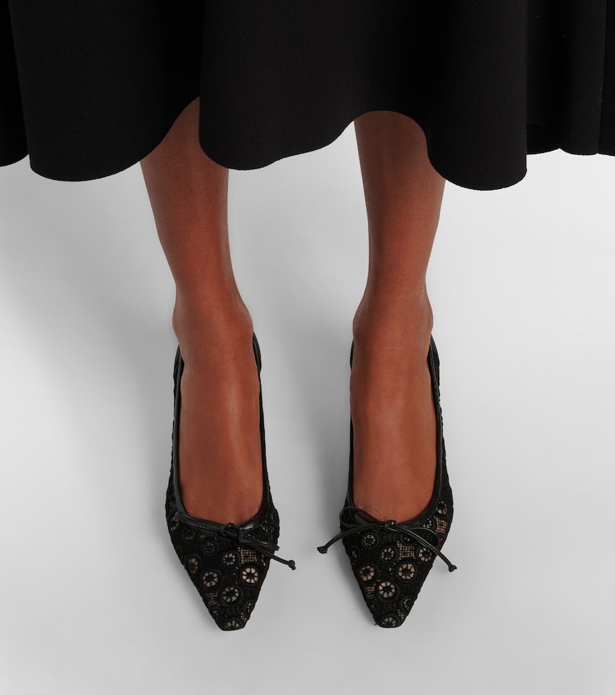 Pumps Martebal 50 aus Spitze - Manolo Blahnik - Modalova