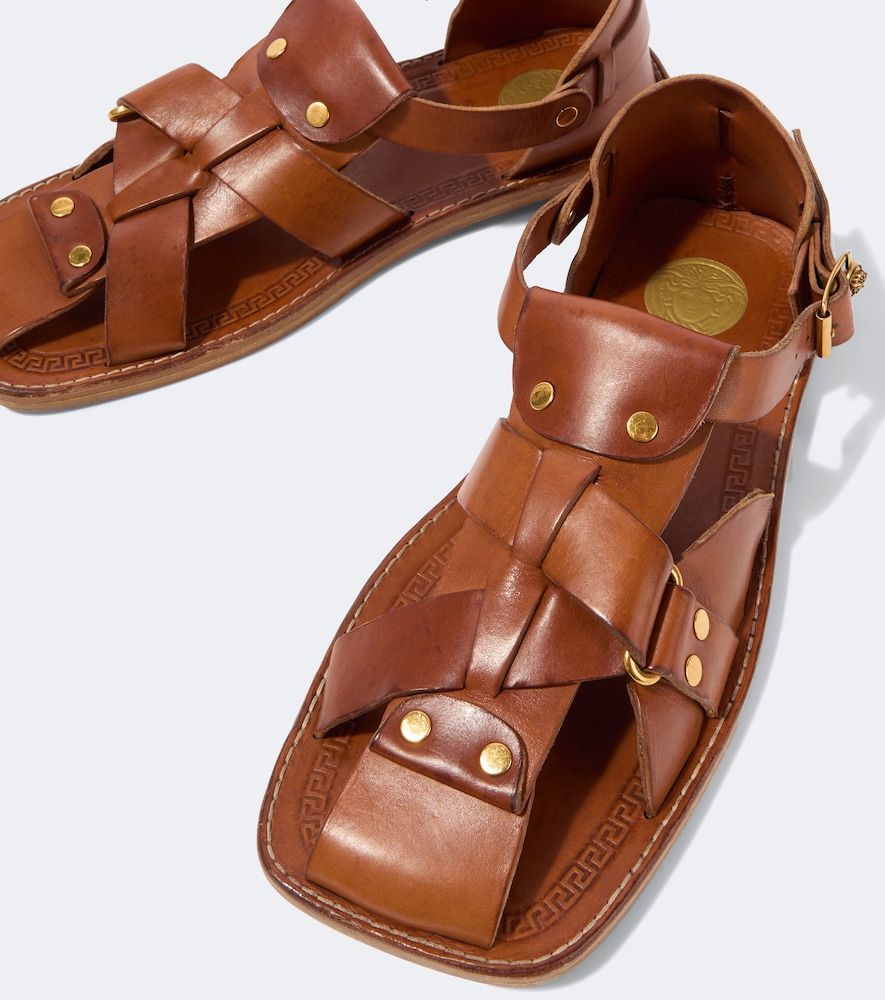 Souvenir leather fisherman sandals - Versace - Modalova