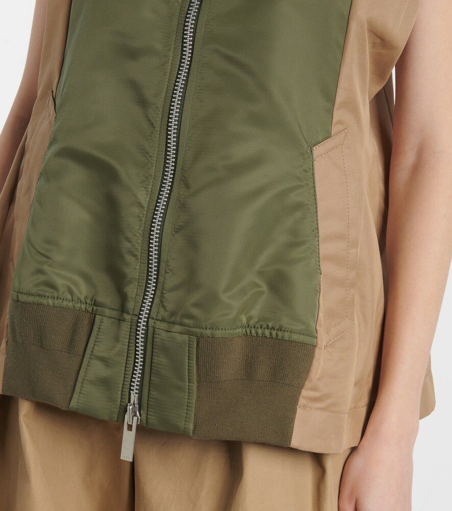 Sacai Weste aus Twill und Gabardine - Sacai - Modalova