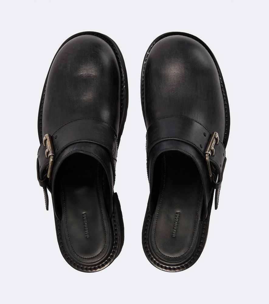 Balenciaga Slippers Venom aus Leder - Balenciaga - Modalova
