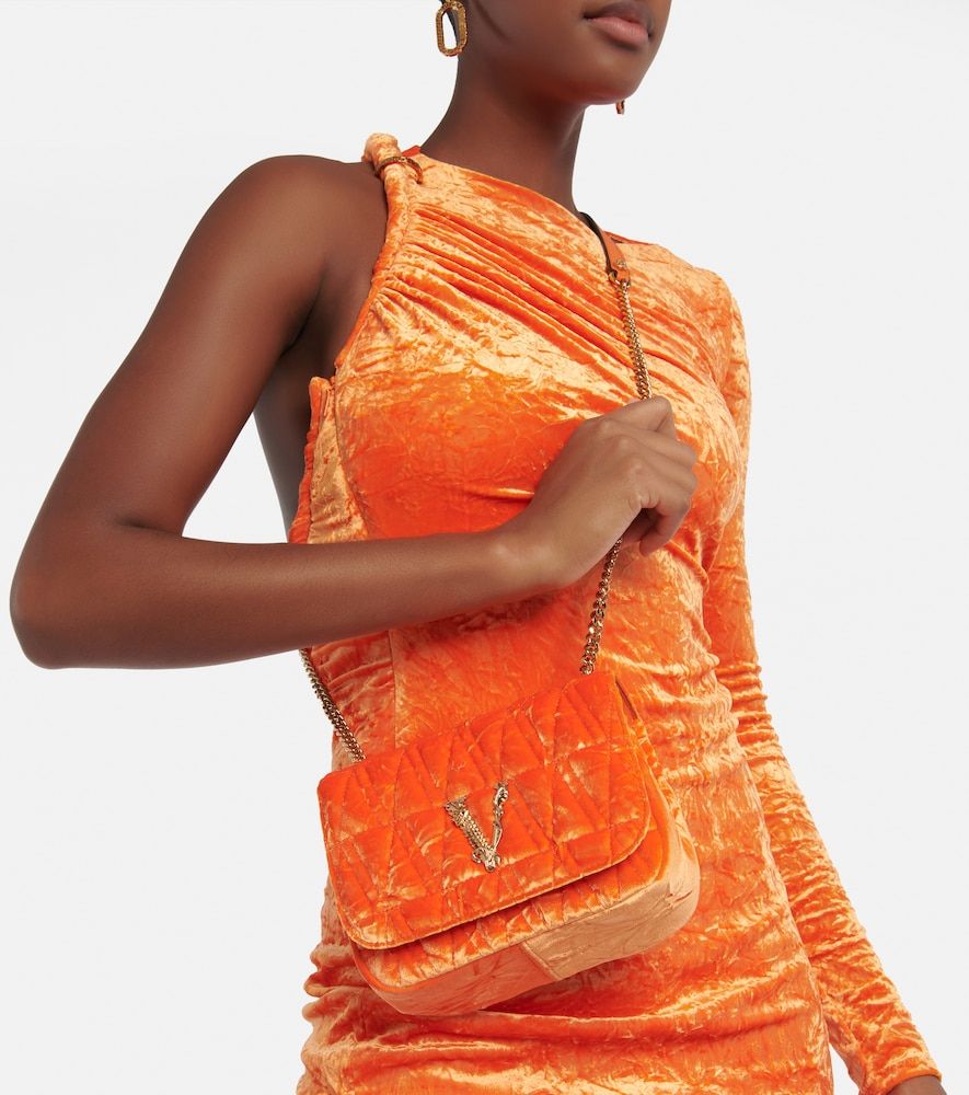 Borsa a spalla Virtus Small in velluto - Versace - Modalova