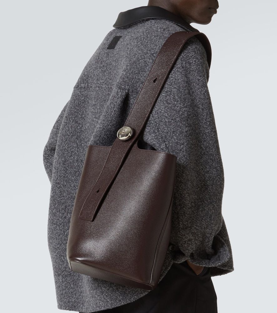 Bolso saco Pebble Large de piel - Loewe - Modalova