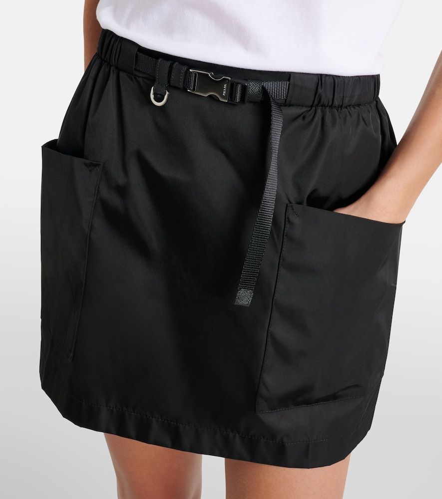 Minigonna in Re-Nylon con cintura - Prada - Modalova