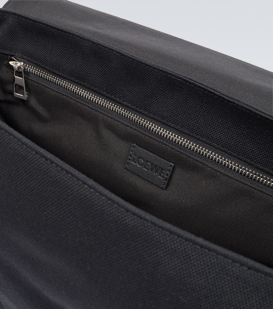 Bolso cruzado Flex Medium de lona y ante - Loewe - Modalova