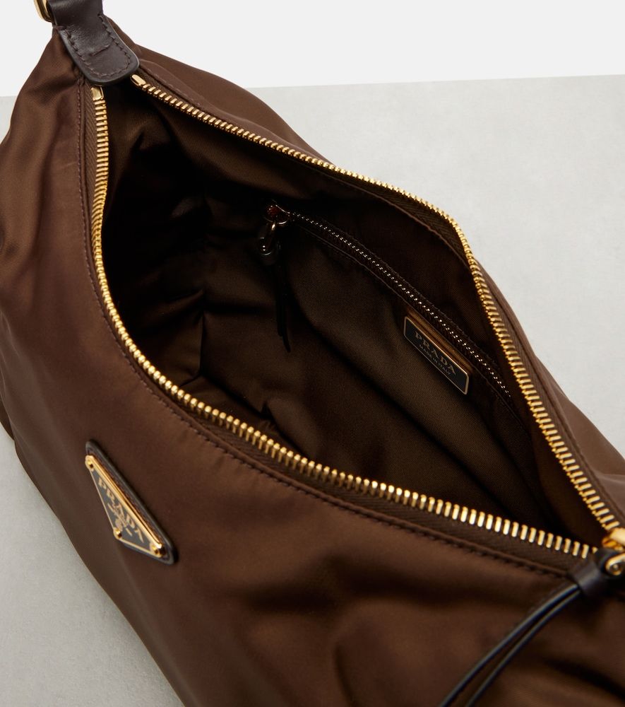 Bolso al hombro Explore Large de Re-Nylon - Prada - Modalova