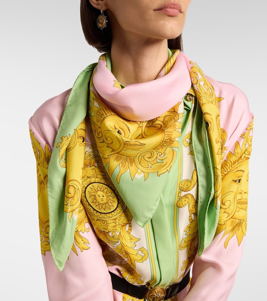 Versace Foulard in twill di seta - Versace - Modalova