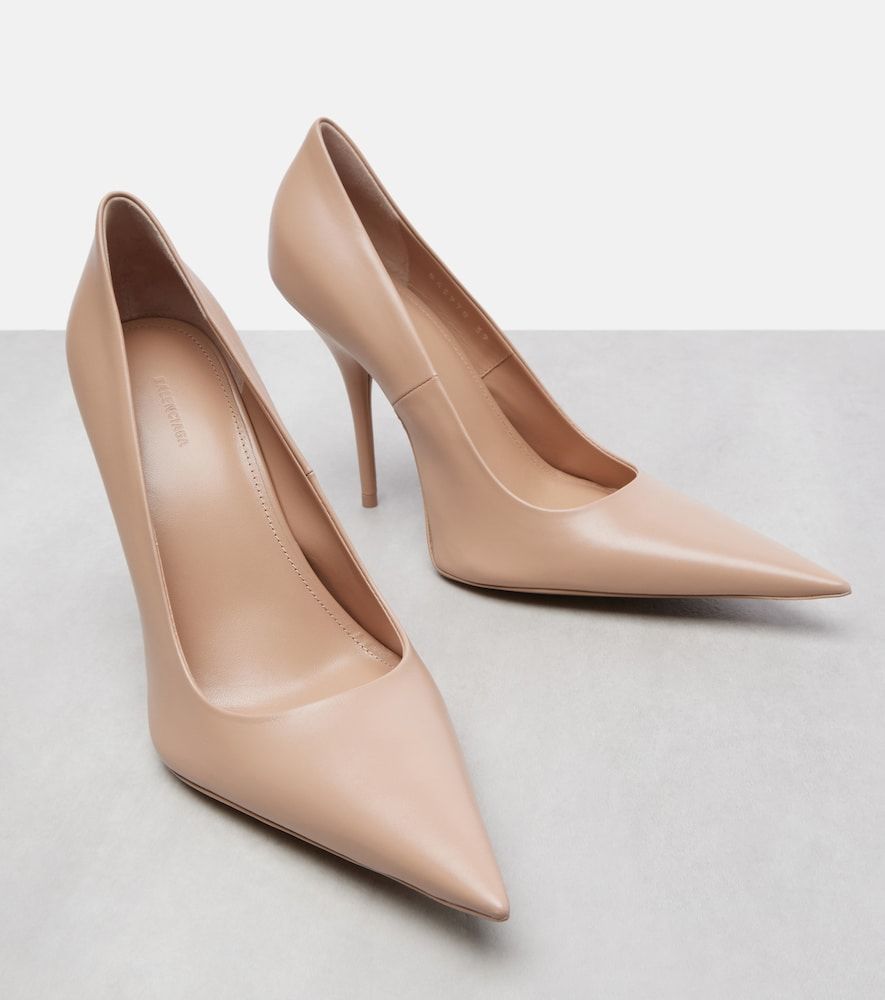 Pumps Avenue 110 aus Leder - Balenciaga - Modalova