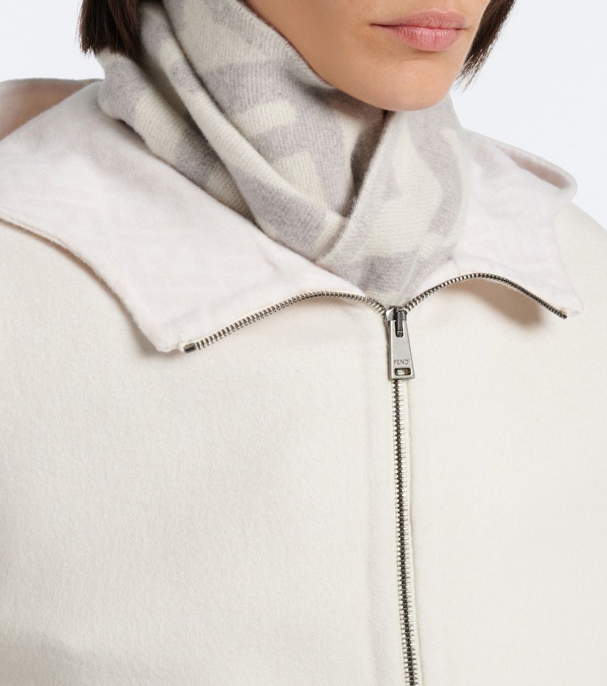 FF Zucca jacquard cashmere scarf - Fendi - Modalova