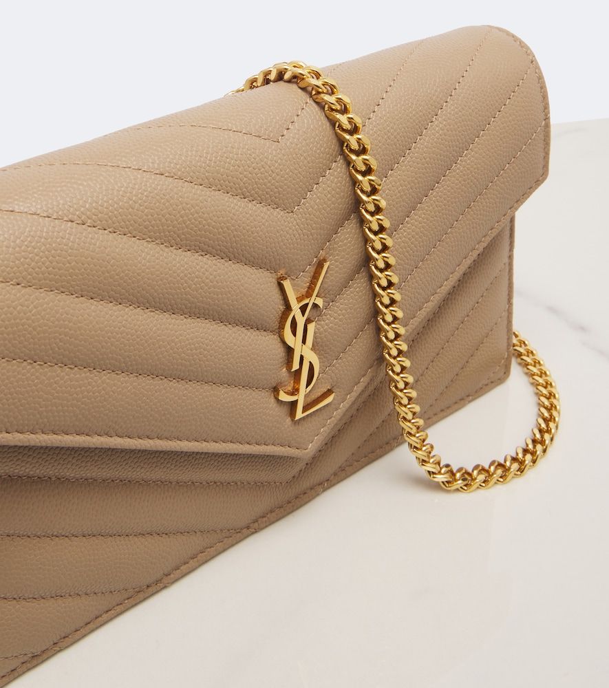 Cassandre Envelope leather wallet on chain - Saint Laurent - Modalova