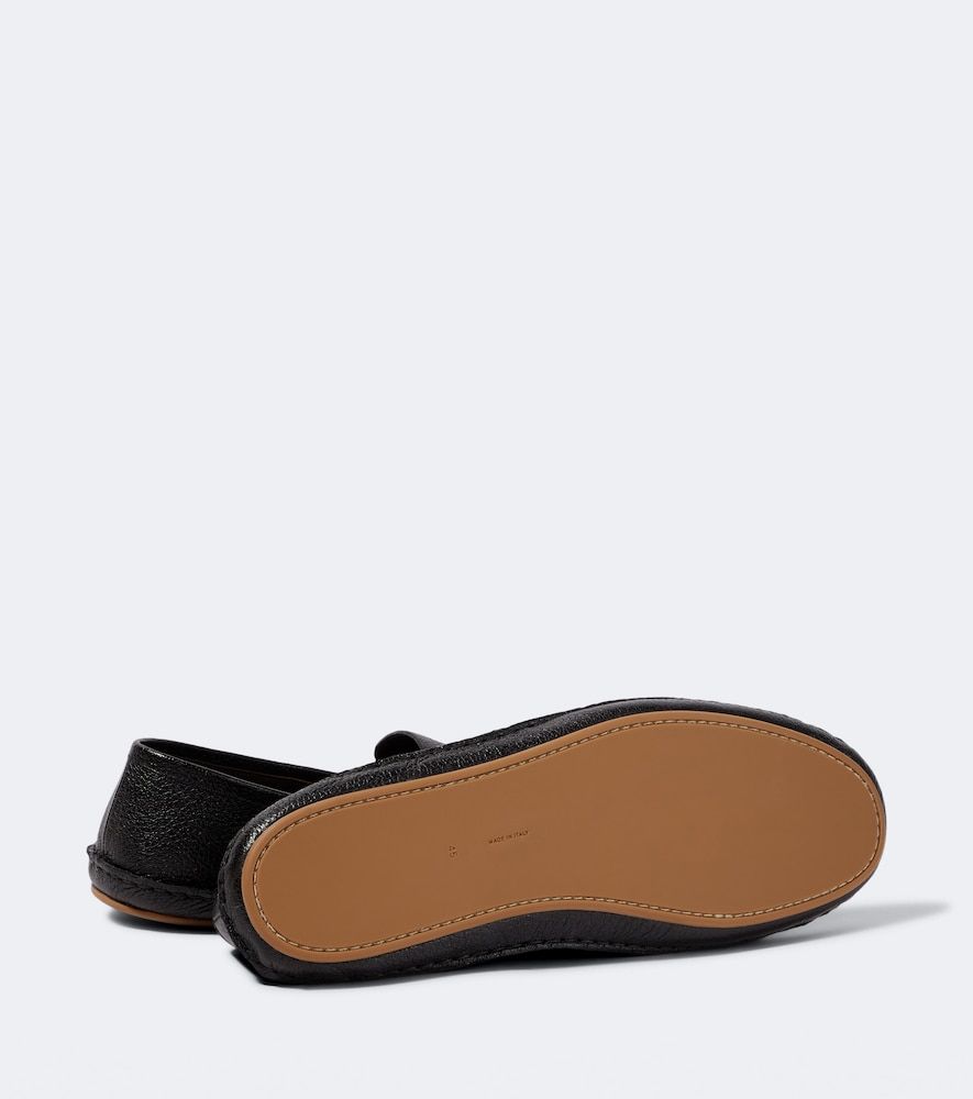 The Row Vasko leather slip-on shoes - The Row - Modalova