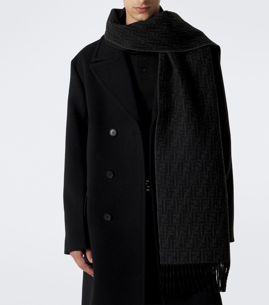 Zucca jacquard wool and cashmere scarf - Fendi - Modalova