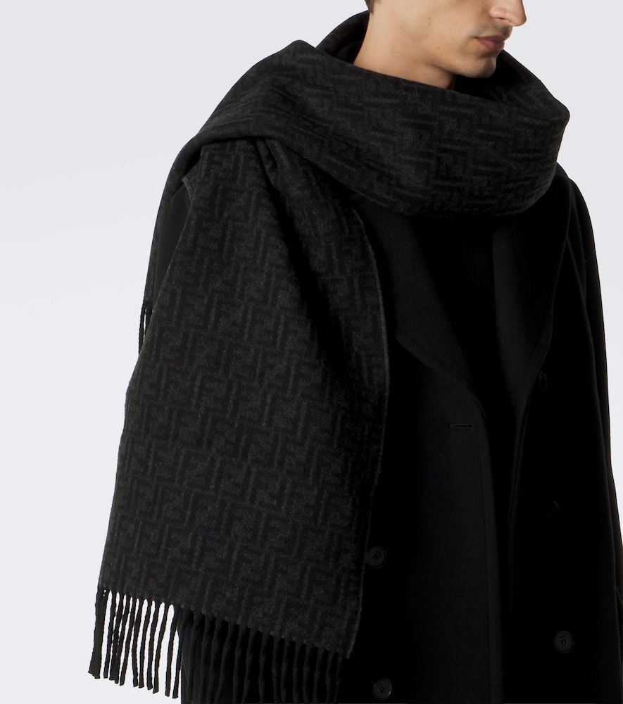 Sciarpa Zucca in lana e cashmere jacquard - Fendi - Modalova