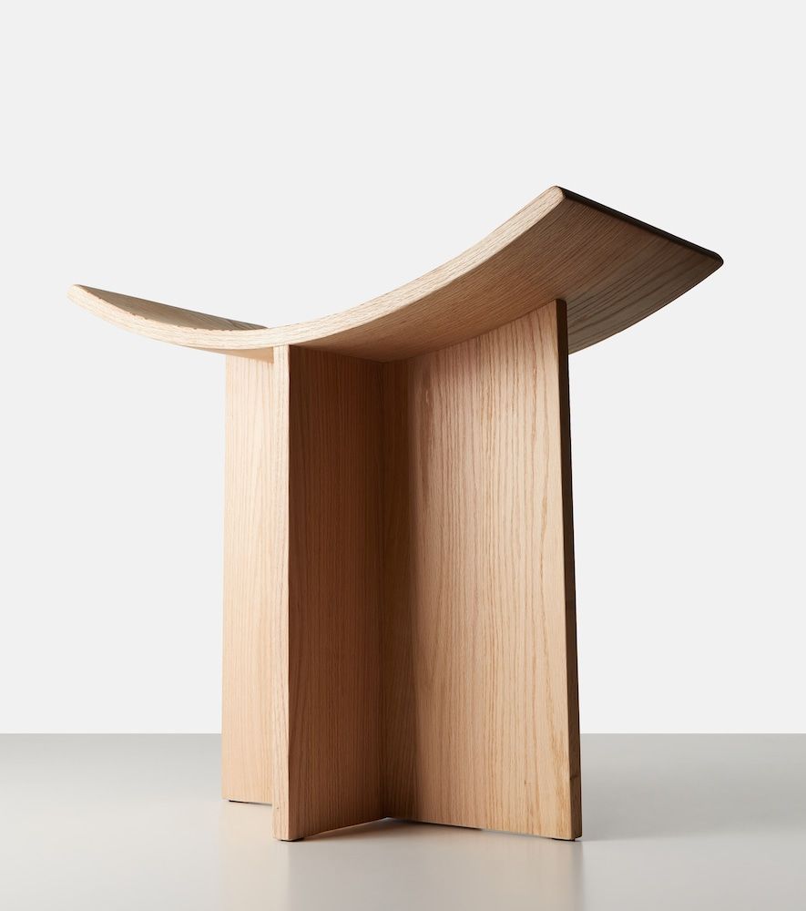 Brutus oak stool by Kristian Sofus Hansen and Tommy Hyldahl - 101 Copenhagen - Modalova