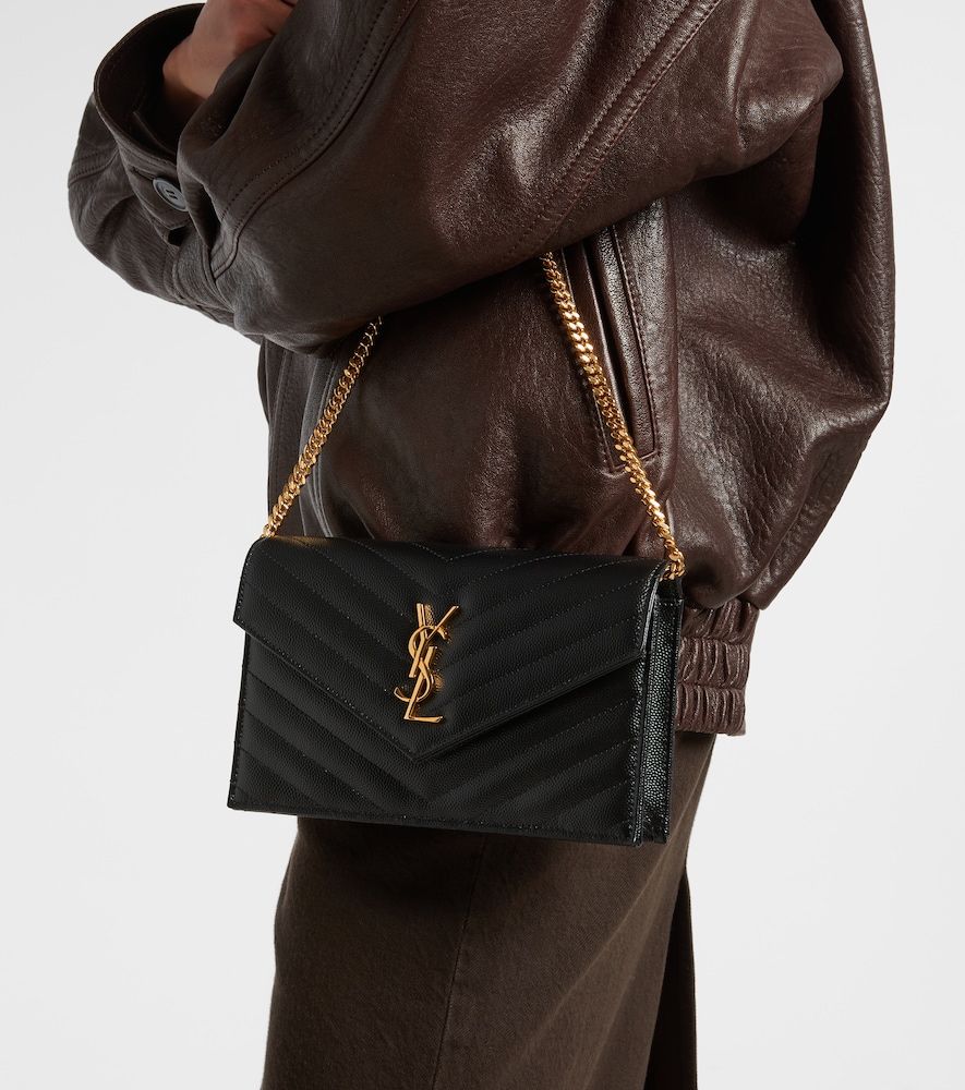 Cassandre Envelope Small leather wallet on chain - Saint Laurent - Modalova
