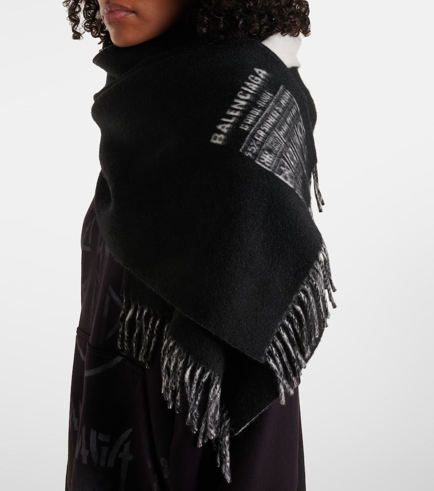 Balenciaga Cashmere and wool scarf - Balenciaga - Modalova