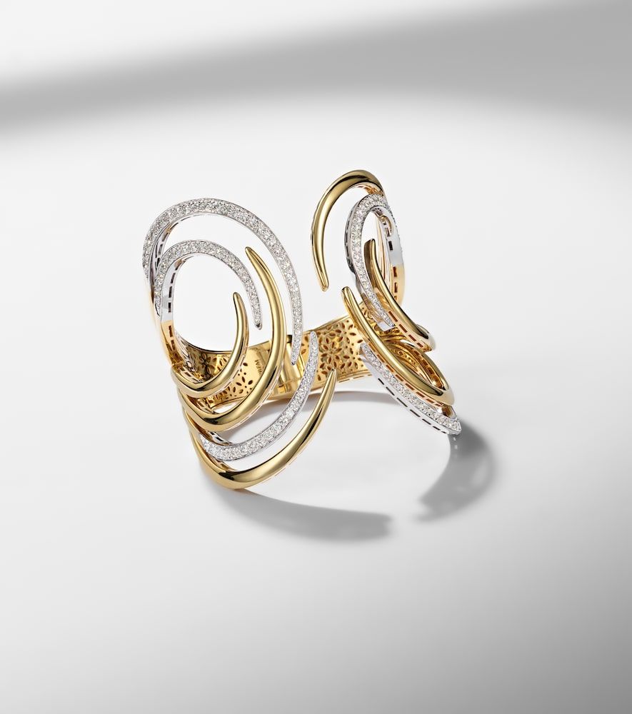 Golden Strada 18kt and white cuff bracelet with diamonds - Yeprem - Modalova