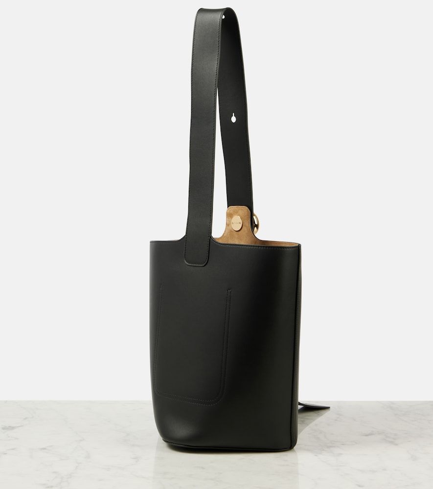 Bolso saco Pebble Medium de piel - Loewe - Modalova