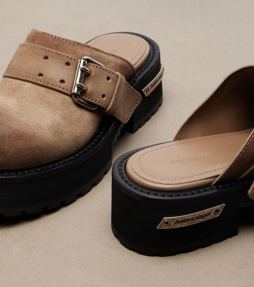 Balenciaga Slippers Venom aus Leder - Balenciaga - Modalova