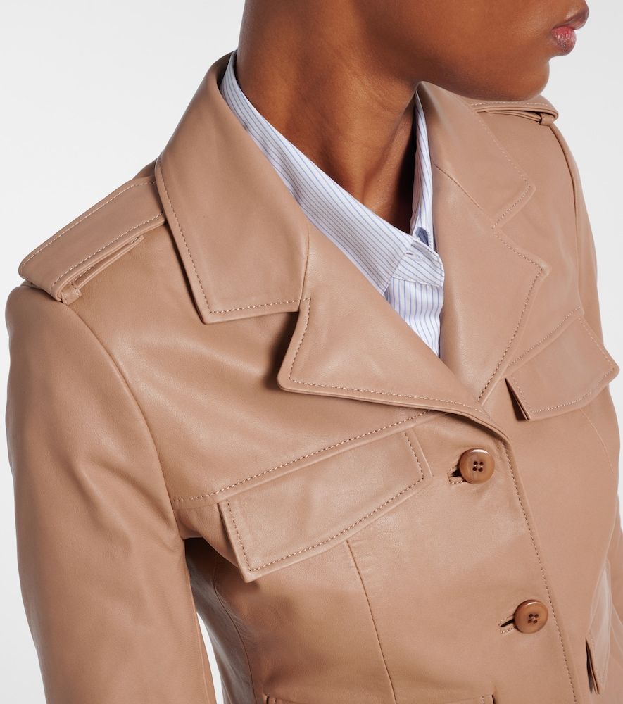 Chaqueta cropped Sleek Statement de piel - Dorothee Schumacher - Modalova
