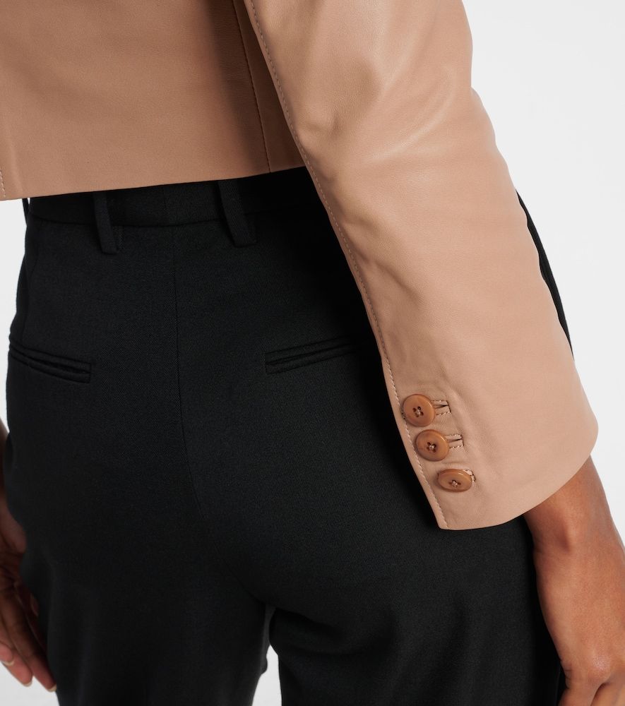 Chaqueta cropped Sleek Statement de piel - Dorothee Schumacher - Modalova