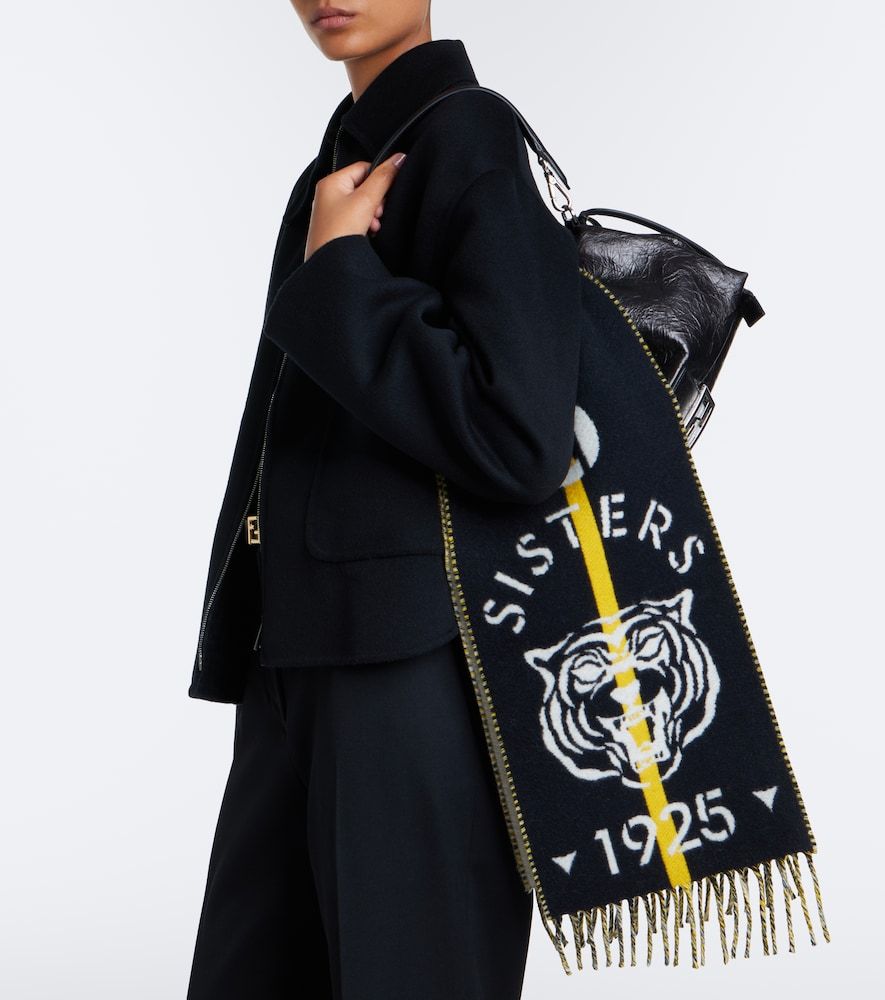 Sciarpa reversibile in lana e cashmere - Fendi - Modalova