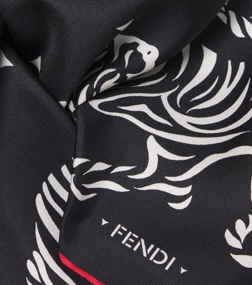 Fendi Printed silk scarf - Fendi - Modalova
