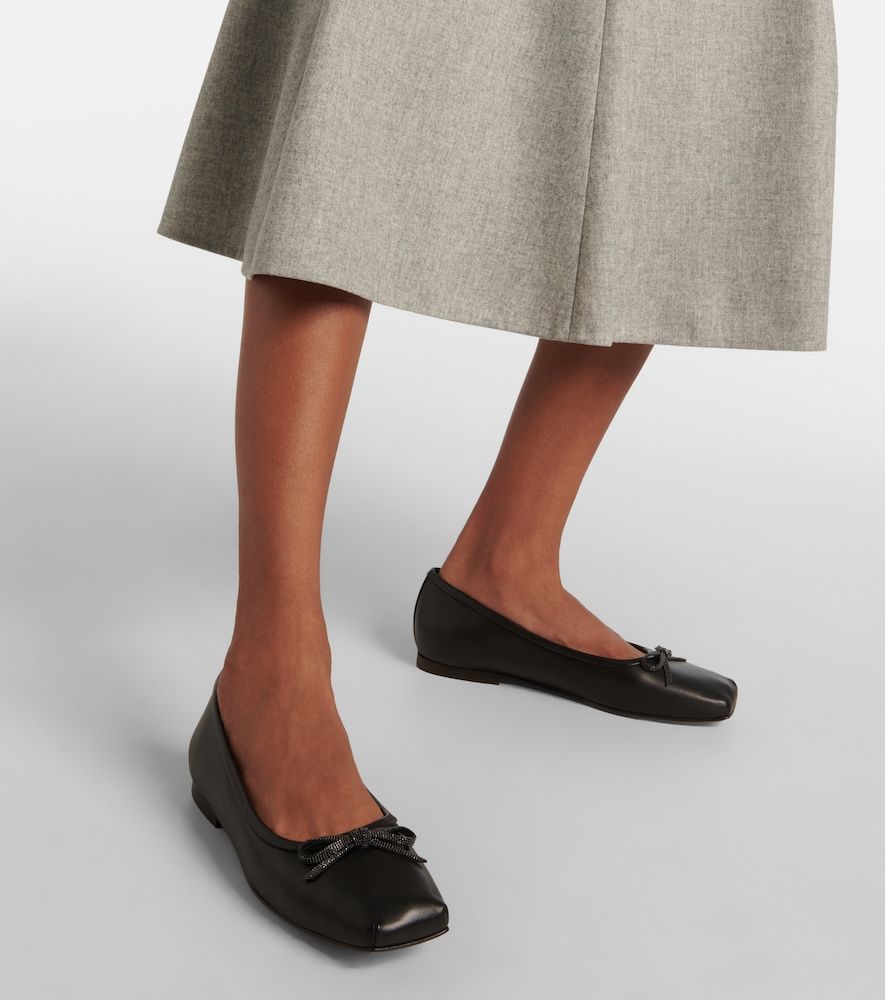 Monili bow-detail leather ballet flats - Brunello Cucinelli - Modalova