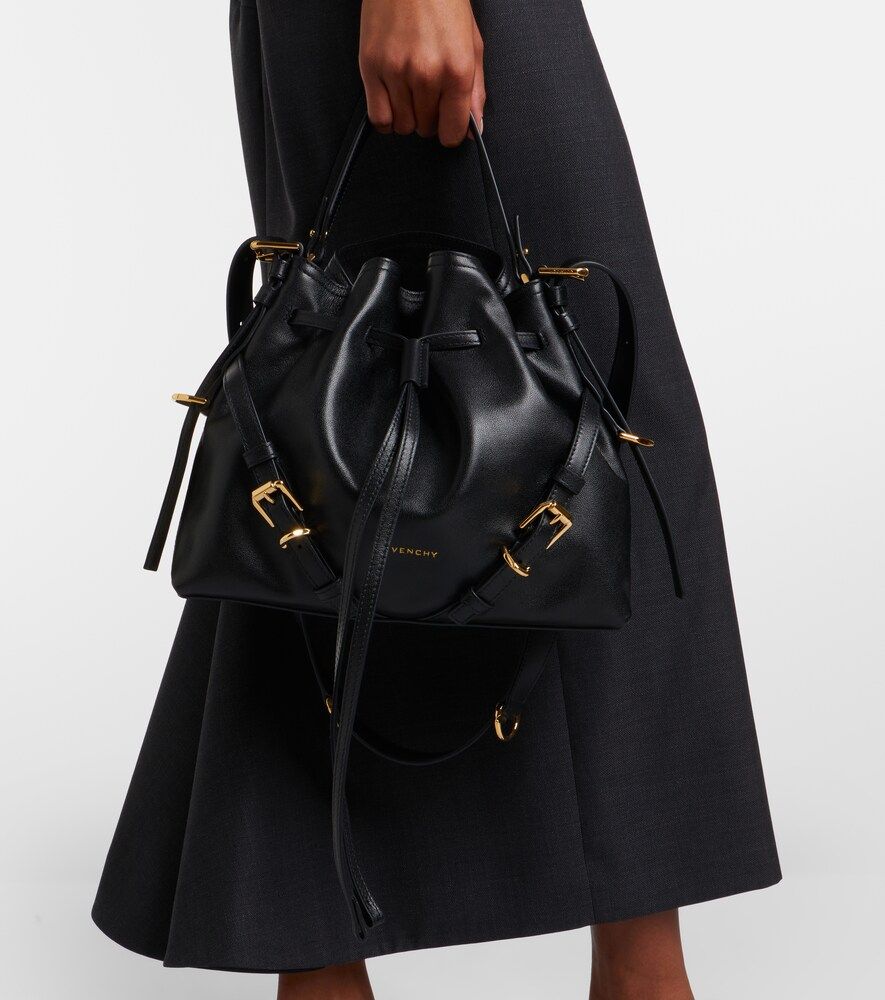 Bolso al hombro Voyou Bucket Small de piel - Givenchy - Modalova