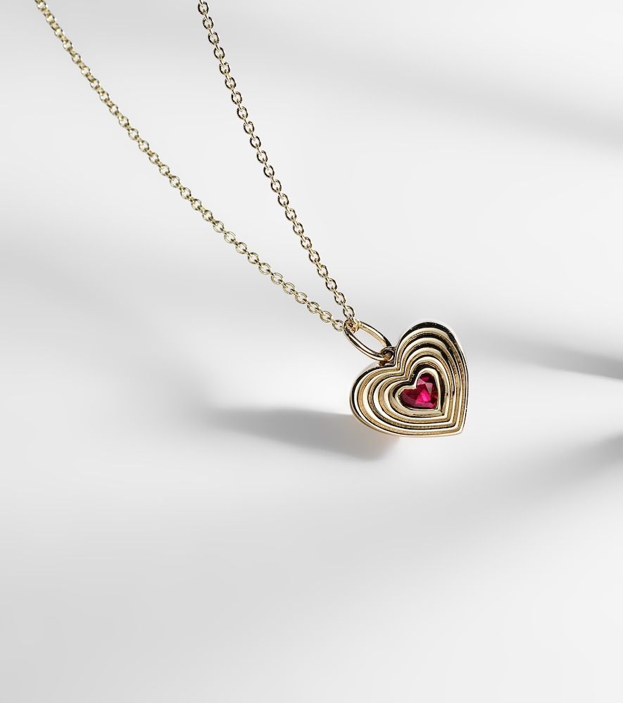 Collar Fluted Heart de oro de 14 ct con diamantes y rubí - Sydney Evan - Modalova