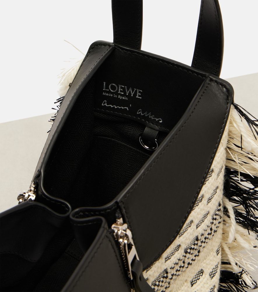 Loewe Bolso Hammock Compact de piel - Loewe - Modalova