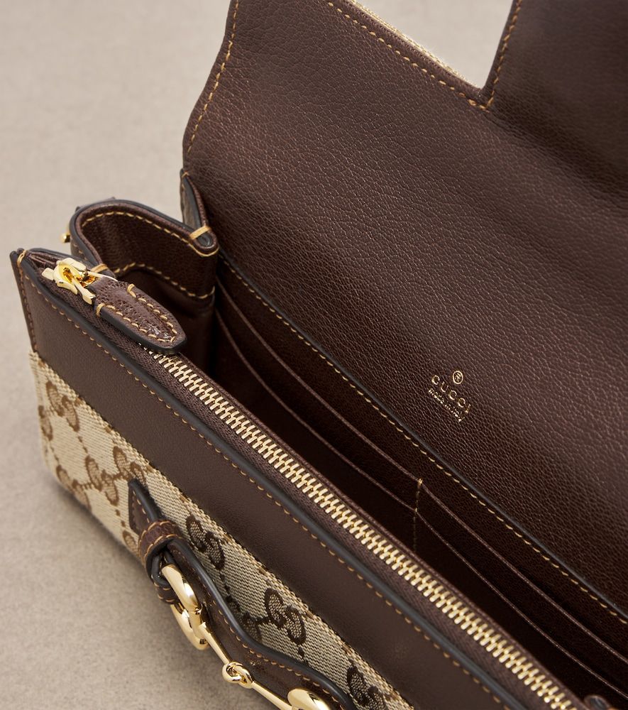 Cartera con cadena de lona GG con Horsebit - Gucci - Modalova