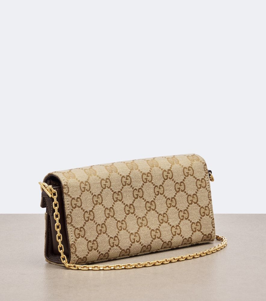 Cartera con cadena de lona GG con Horsebit - Gucci - Modalova