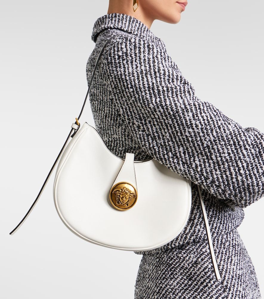 Borsa a spalla Embleme Small in pelle - Versace - Modalova