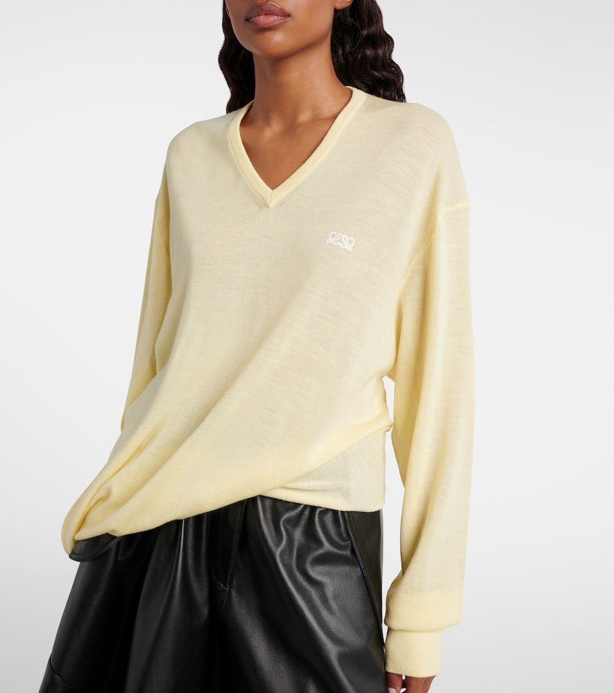 Double L asymmetric wool sweater - Loewe - Modalova