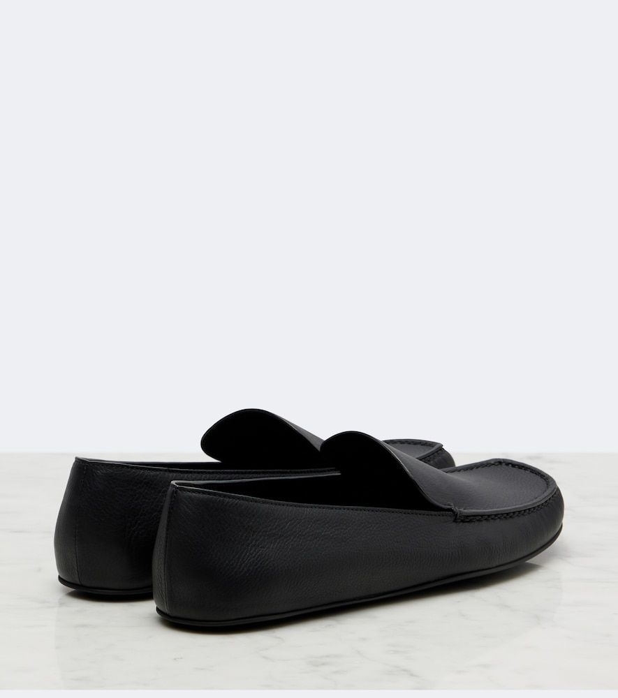 The Row Leo leather slip-on shoes - The Row - Modalova