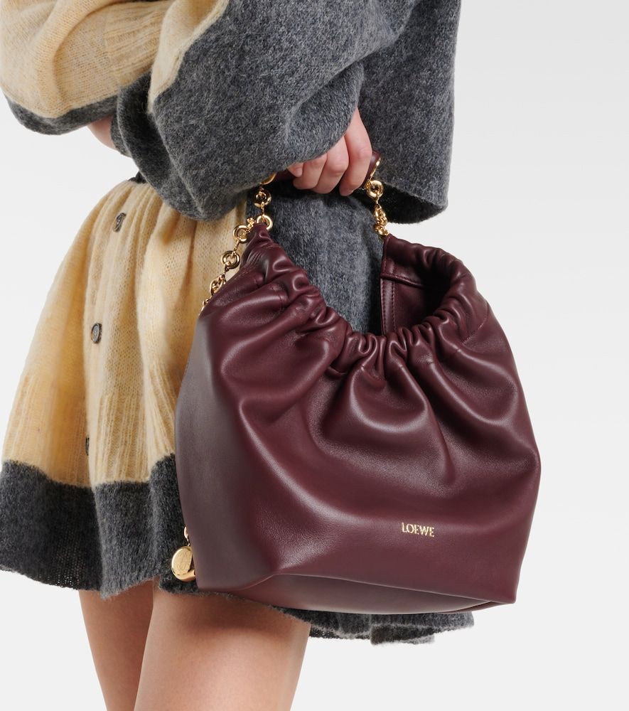 Squeeze Small leather shoulder bag - Loewe - Modalova